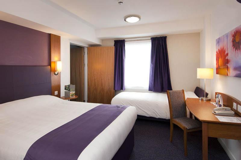 Premier Inn Hinckley Bagian luar foto