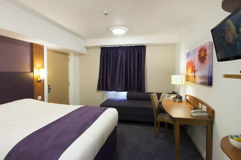 Premier Inn Hinckley Bagian luar foto